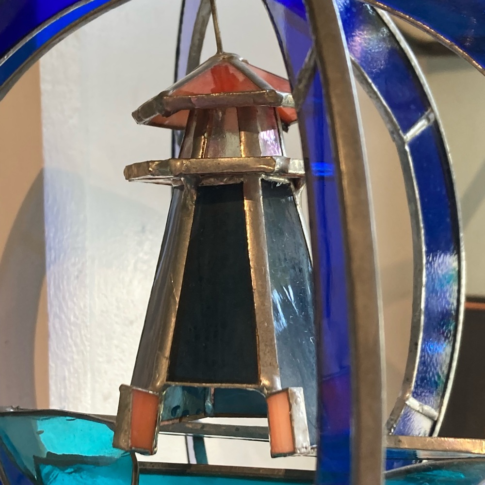 Lighthouse stained glass sun catcher - Picture 2 of 4